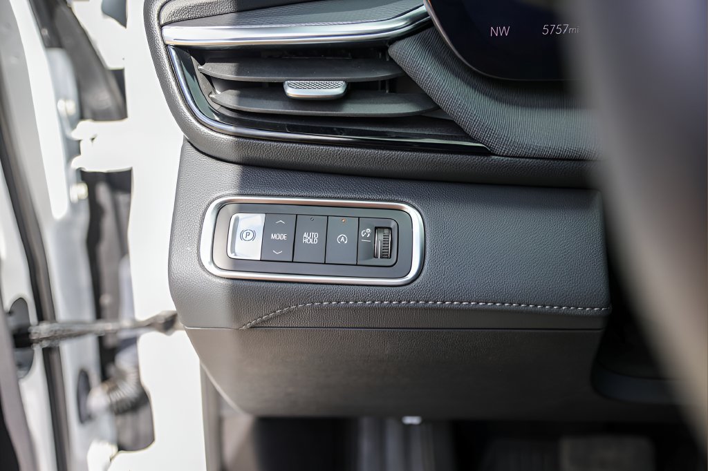Used 2026 Buick Enclave Sport Touring w/ Power Package FWD image 16