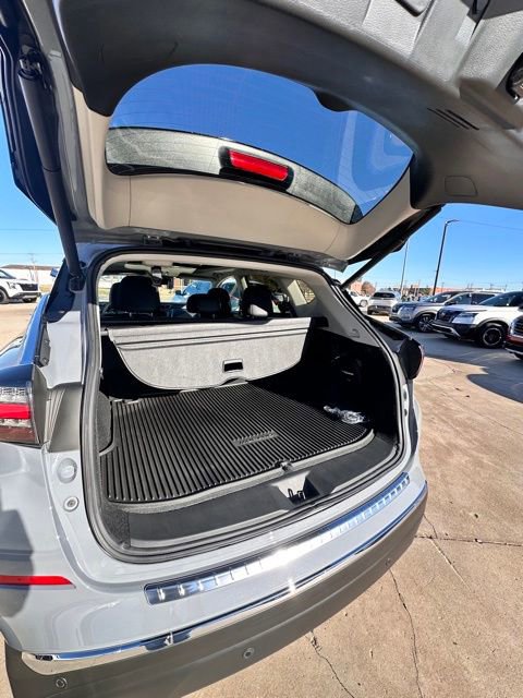 Certified 2024 Nissan Murano Platinum w/ Cargo Package image 12