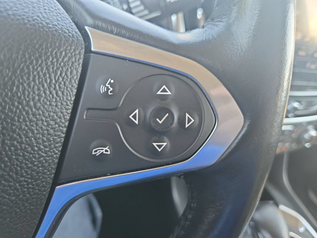 Used 2021 Chevrolet Traverse LT w/ LPO, Floor Liner Package AWD/4WD image 18