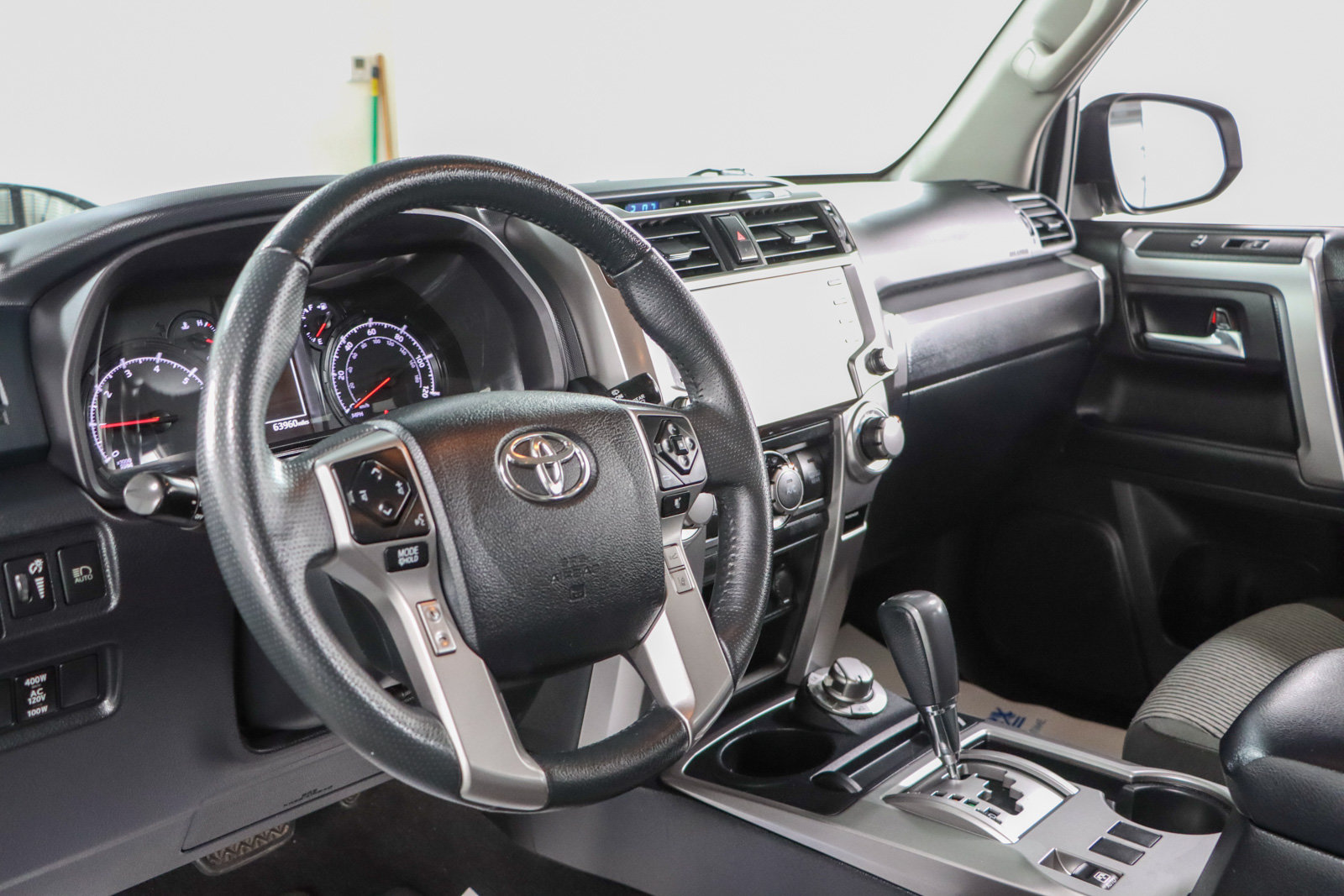 Used 2021 Toyota 4Runner SR5 AWD/4WD image 23
