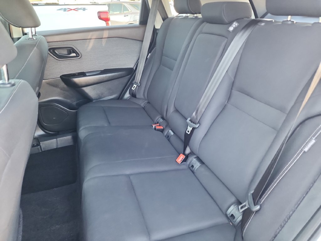 Used 2023 Nissan Rogue S FWD image 37