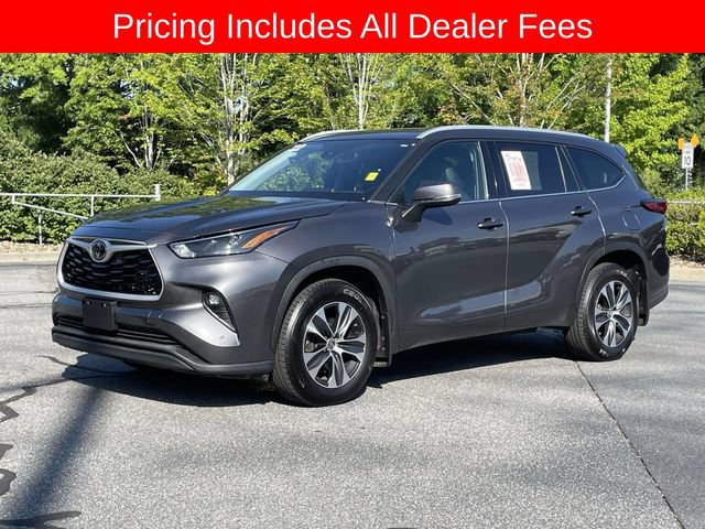 Used 2022 Toyota Highlander XLE