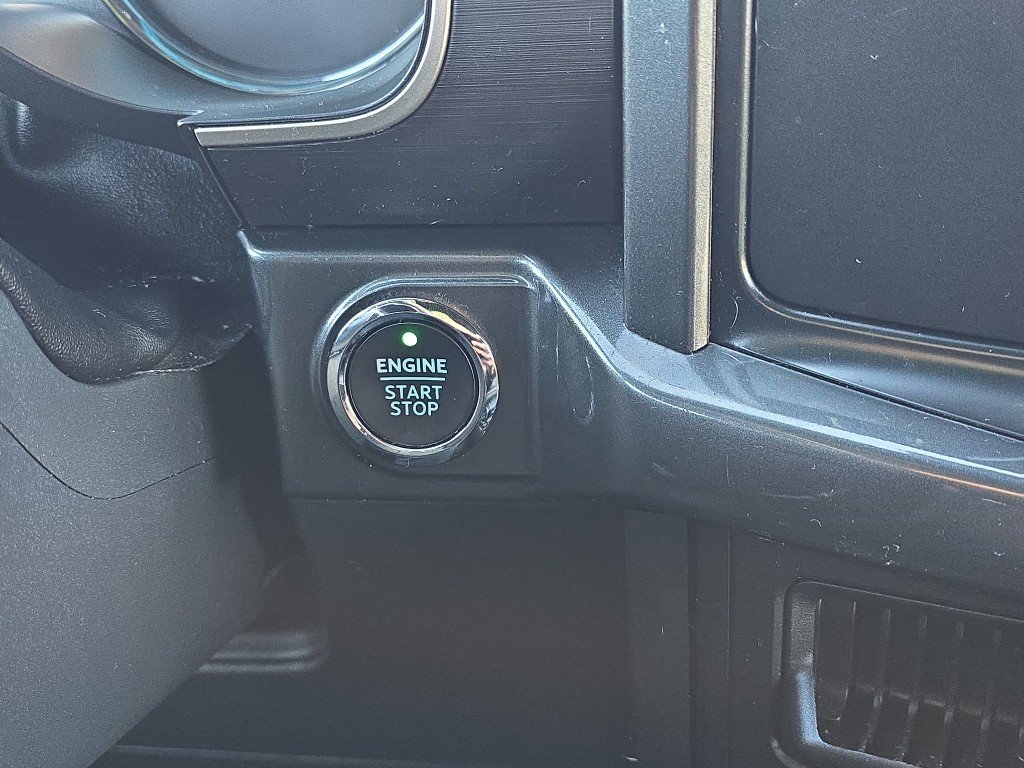 Certified 2022 Ford F150 XLT w/ Equipment Group 302A High image 28