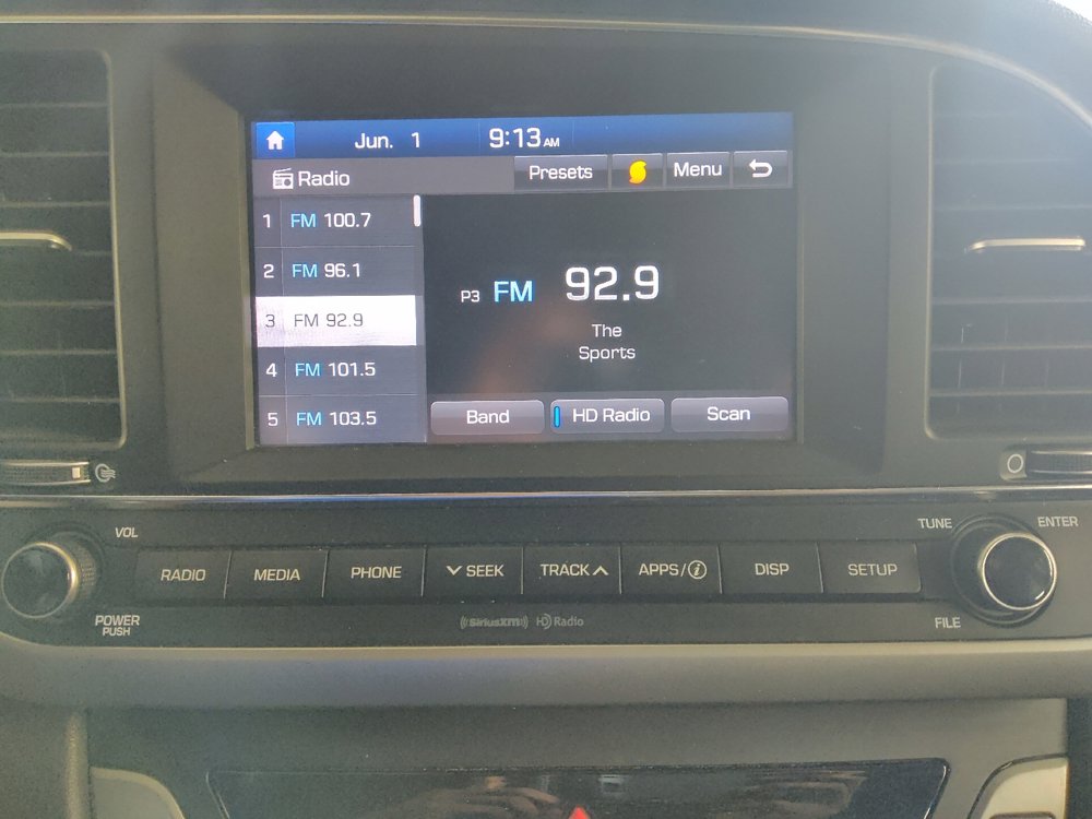 Used 2018 Hyundai Elantra SEL FWD image 25