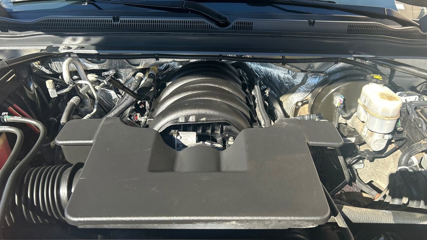 Used 2018 Chevrolet Tahoe LT w/ Luxury Package image 13