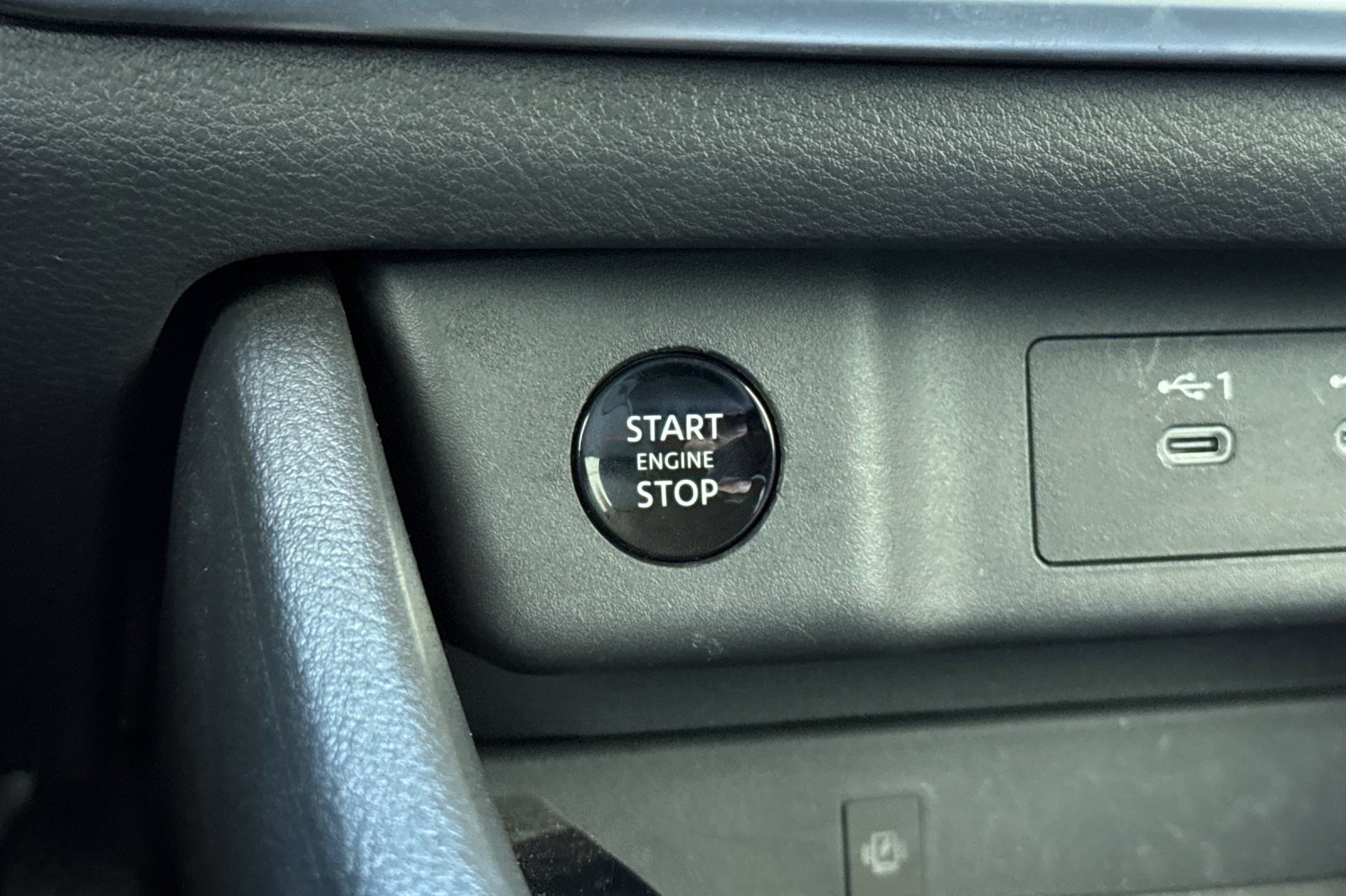 Used 2026 Nissan Rogue SV w/ Rock Creek Premium Package AWD/4WD image 33