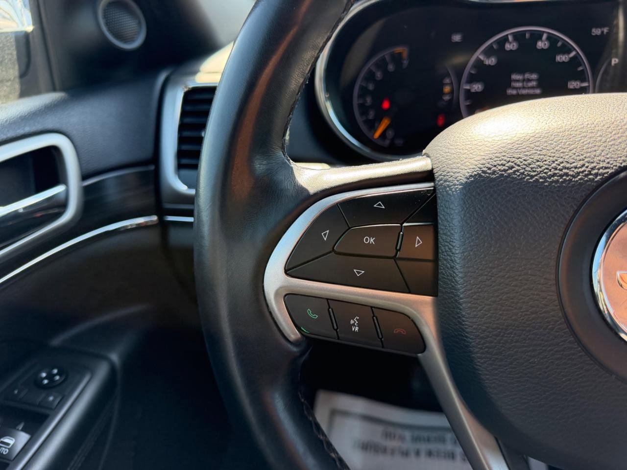 Used 2020 Jeep Grand Cherokee Limited image 13