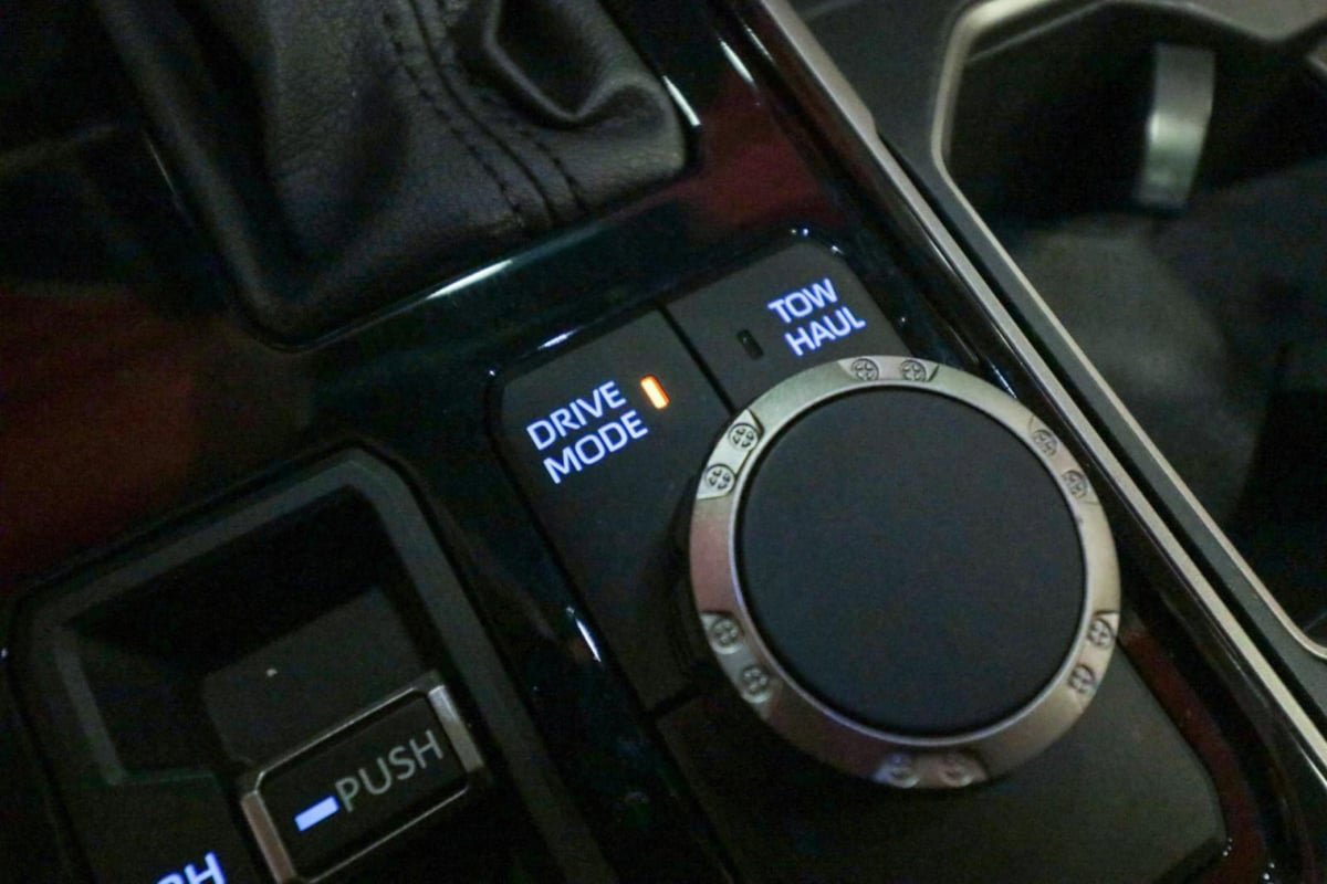 Used 2023 Toyota Tundra Limited w/ Power Package image 23