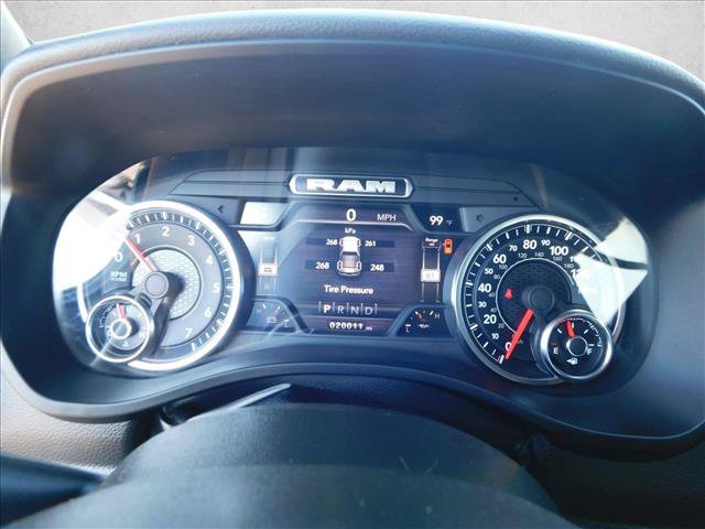 Used 2022 RAM 1500 Big Horn AWD/4WD image 16