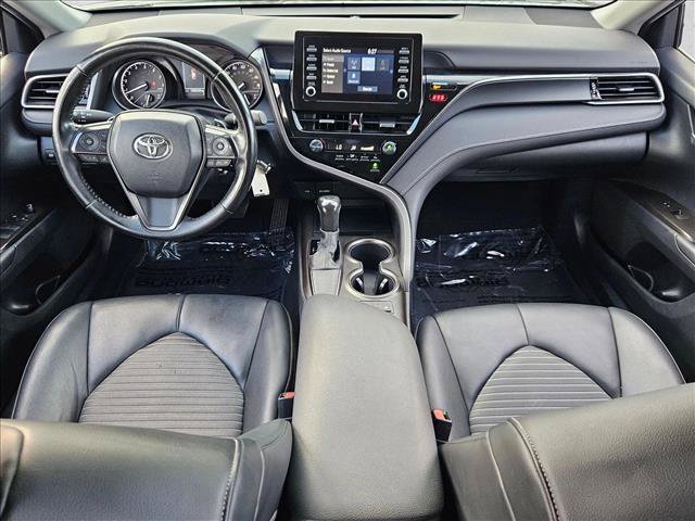 Used 2022 Toyota Camry SE FWD image 16