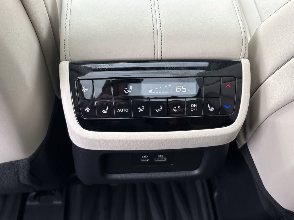 Used 2025 INFINITI QX60 Luxe image 25