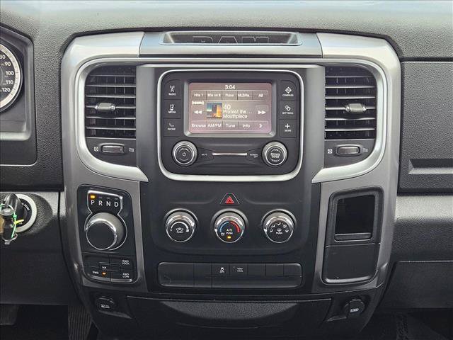 Used 2022 RAM 1500 Classic SLT AWD/4WD image 18