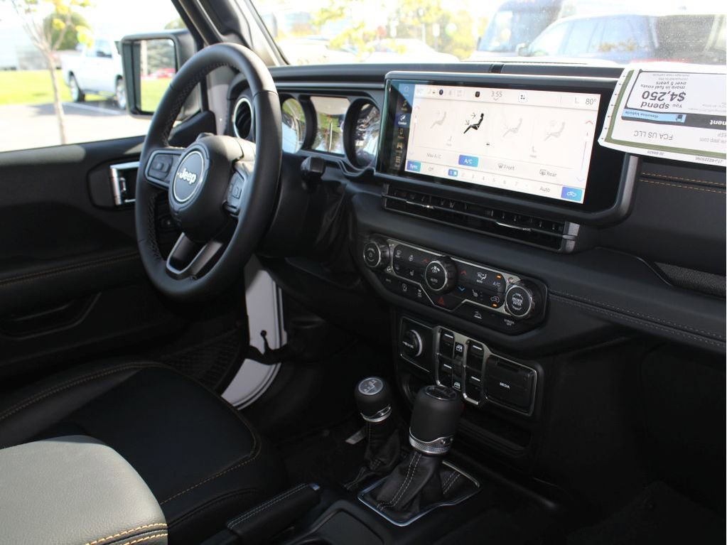 New 2025 Jeep Gladiator Sport image 32