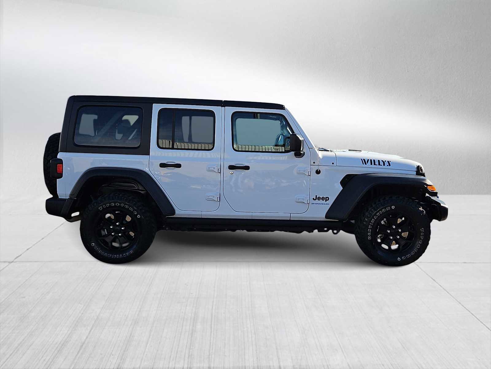 Used 2023 Jeep Wrangler Unlimited w/ Cold Weather Group image 9