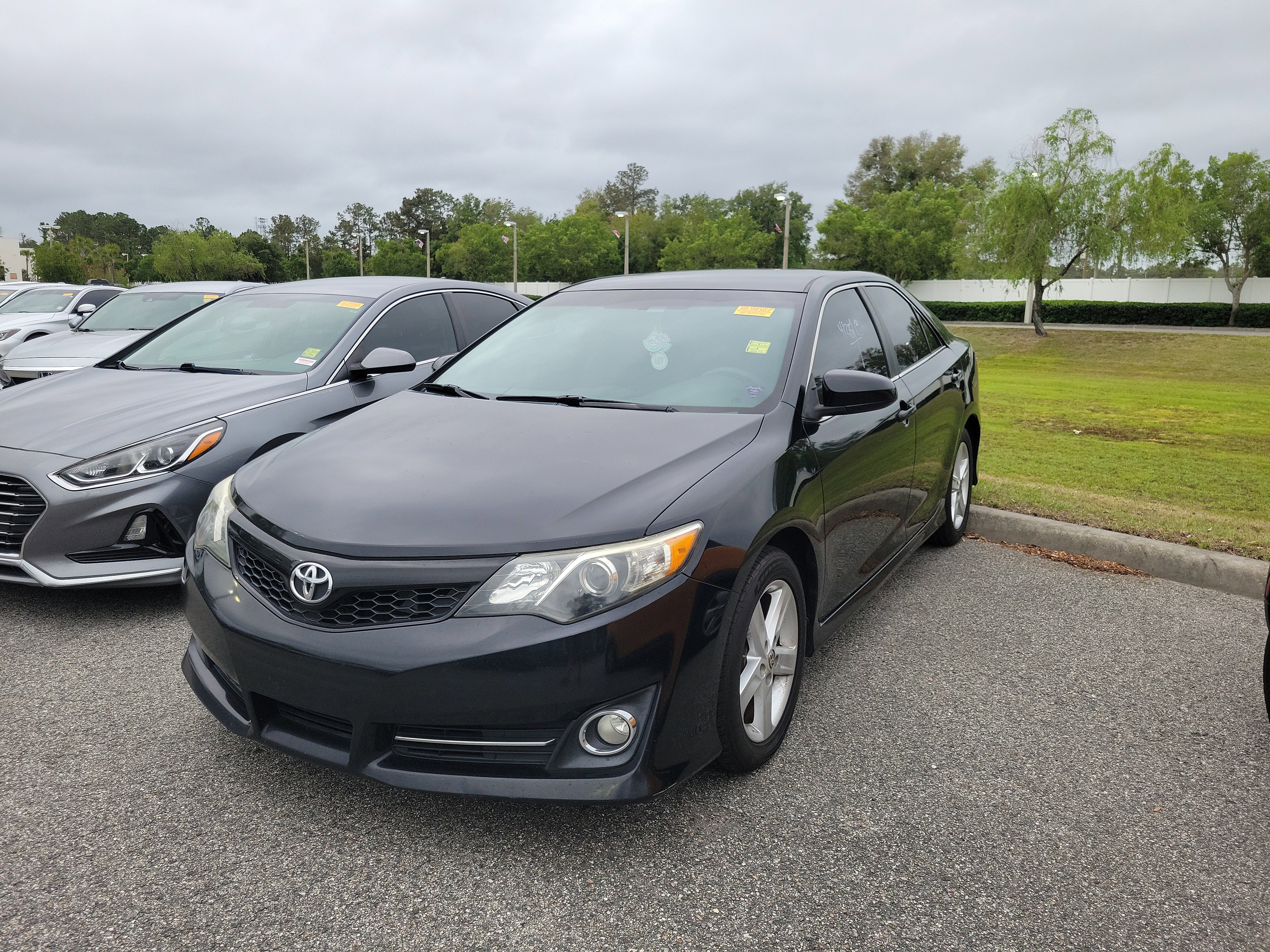Used 2013 Toyota Camry SE FWD image 29