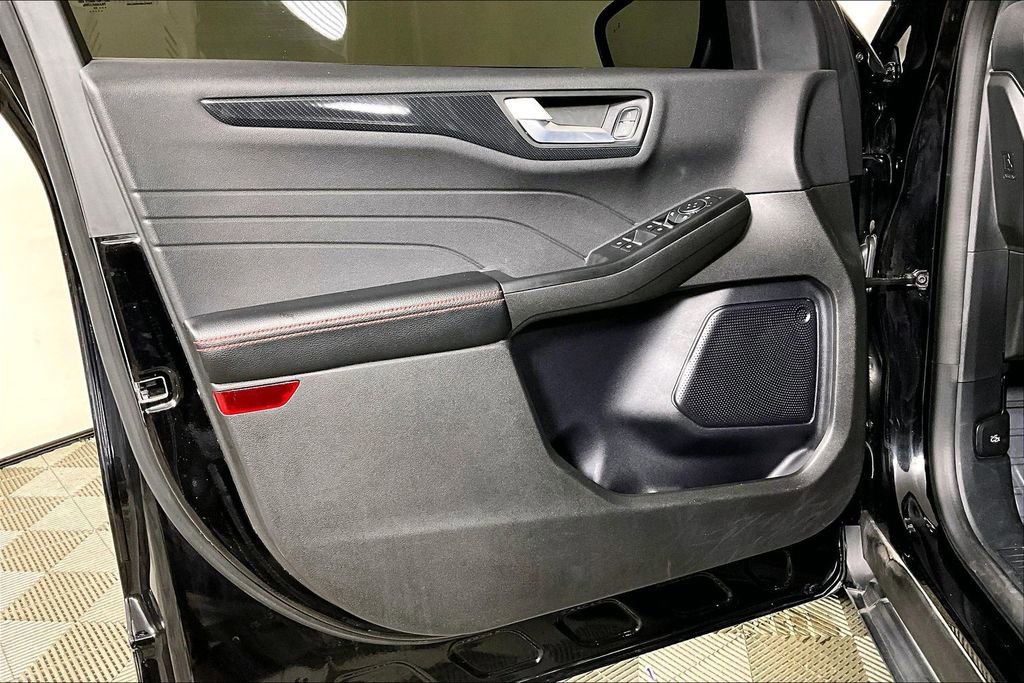 Used 2024 Ford Escape ST-Line image 22