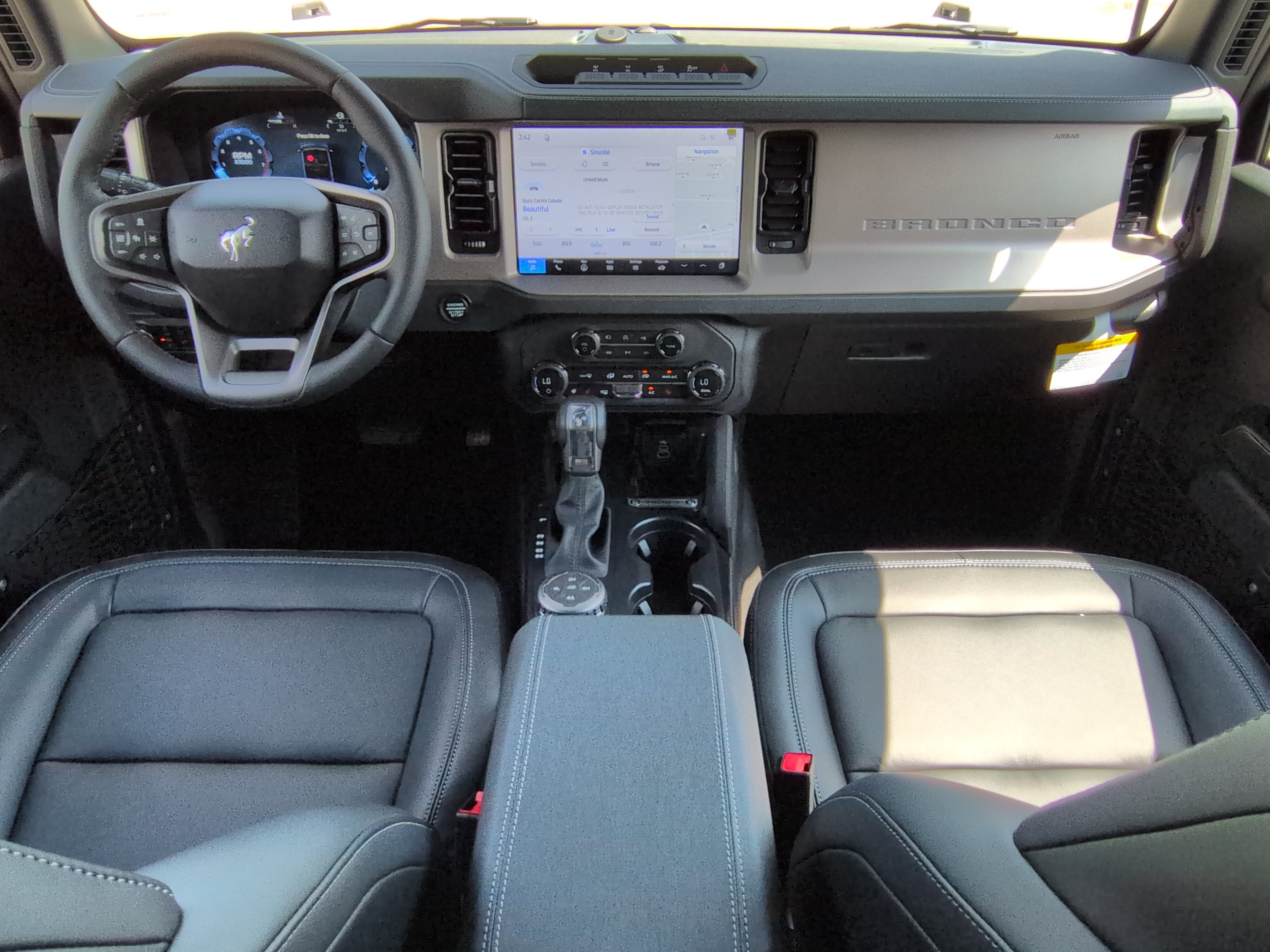 New 2026 Ford Bronco Outer Banks w/ Sasquatch Package AWD/4WD image 13