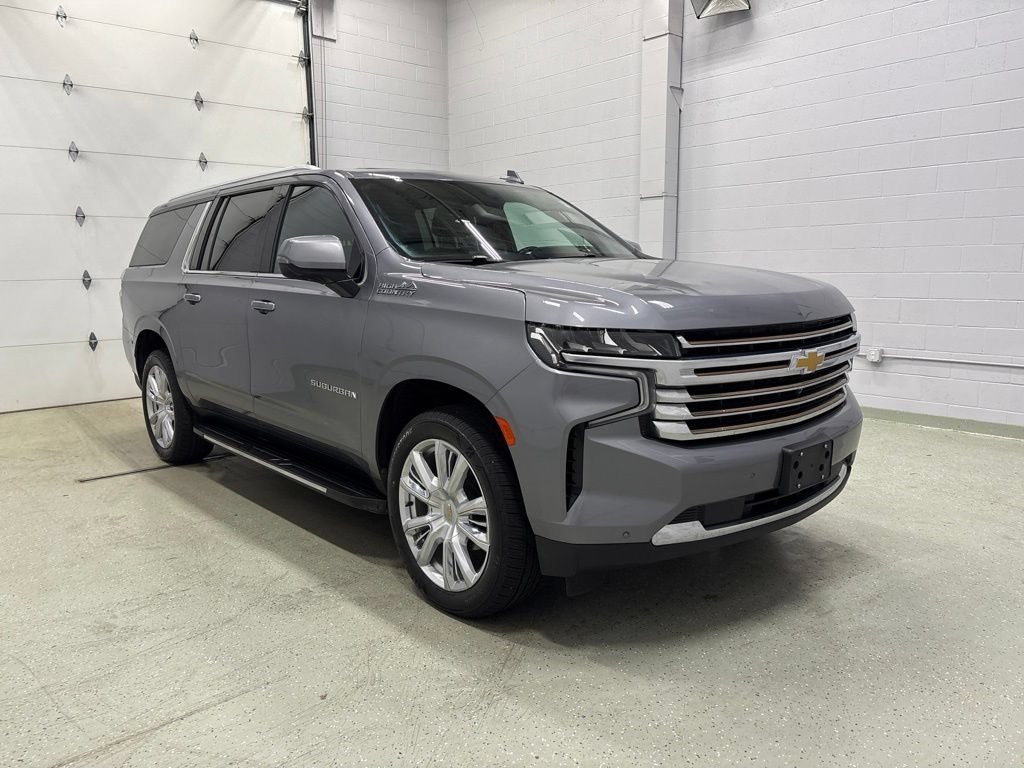 Used 2021 Chevrolet Suburban High Country AWD/4WD image 2