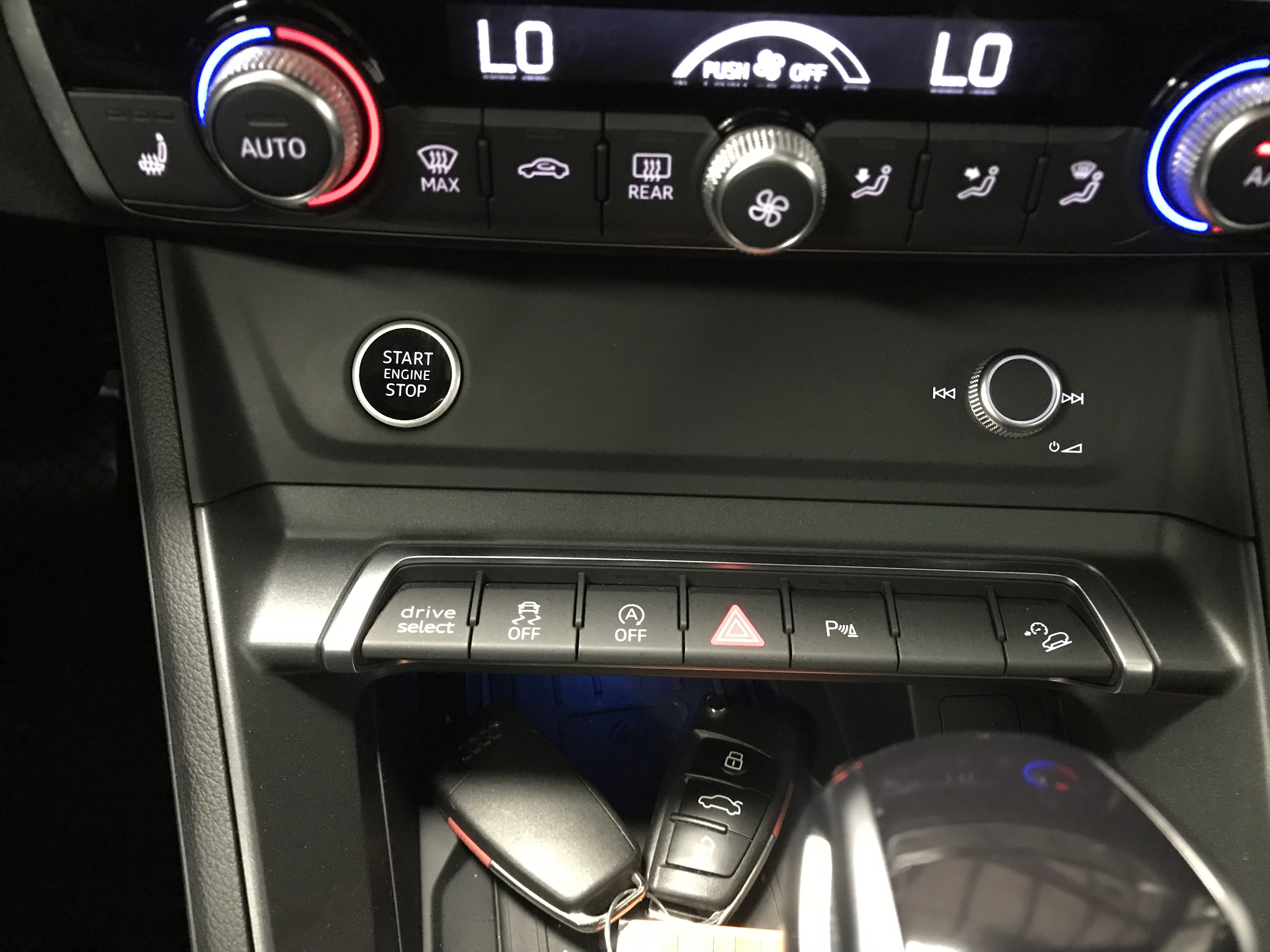 Used 2023 Audi Q3 2.0T Premium Plus w/ Premium Plus Package image 19