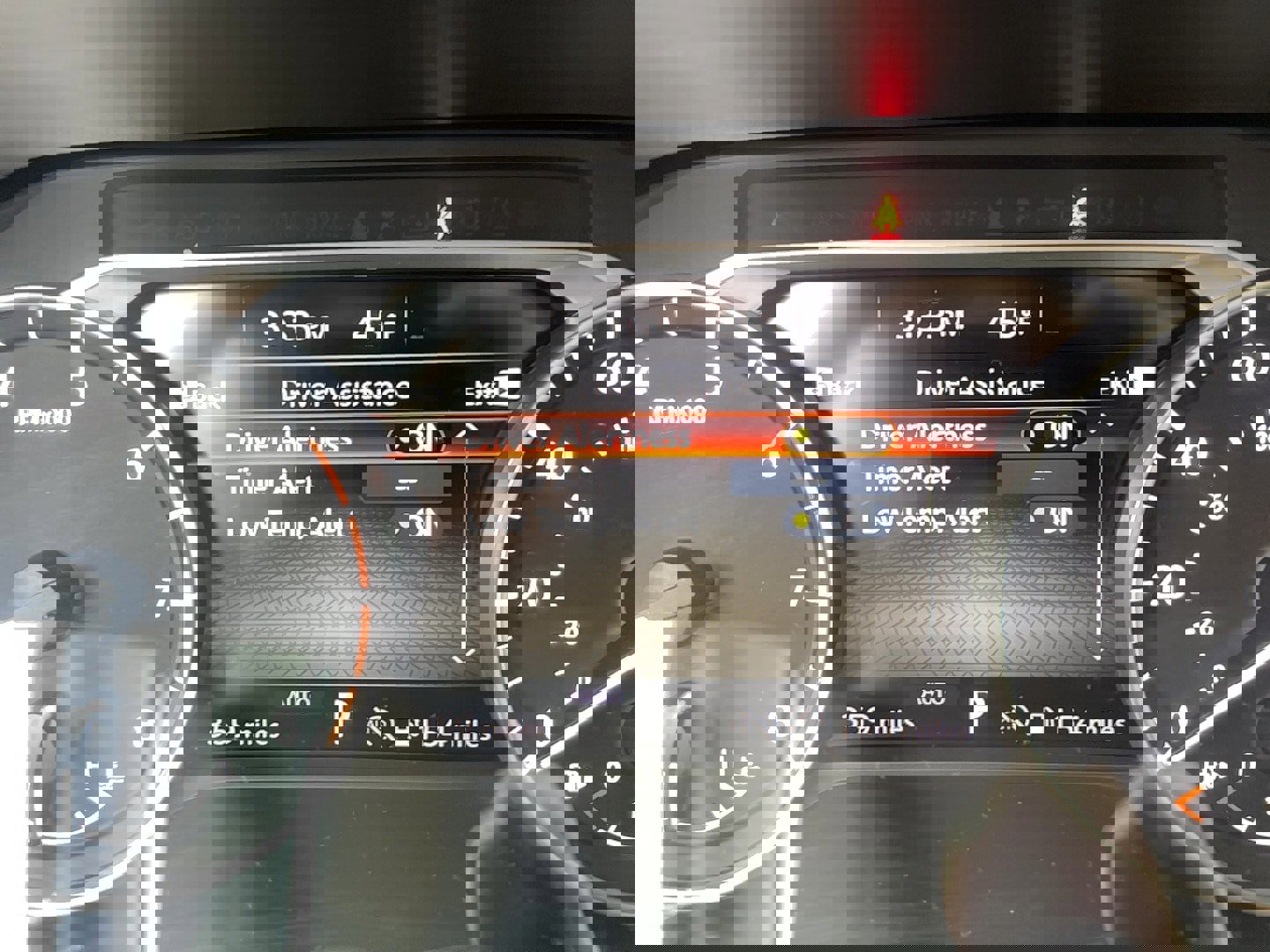 Used 2025 Nissan Rogue SV image 13