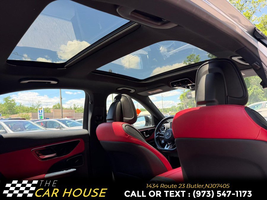 Used 2025 Mercedes-Benz C 43 AMG 4MATIC Sedan image 23