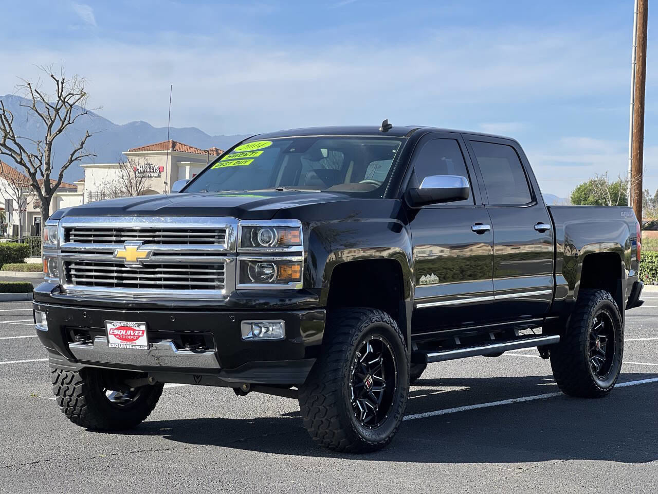 Used 2014 Chevrolet Silverado 1500 High Country w/ High Country Premium Package image 15