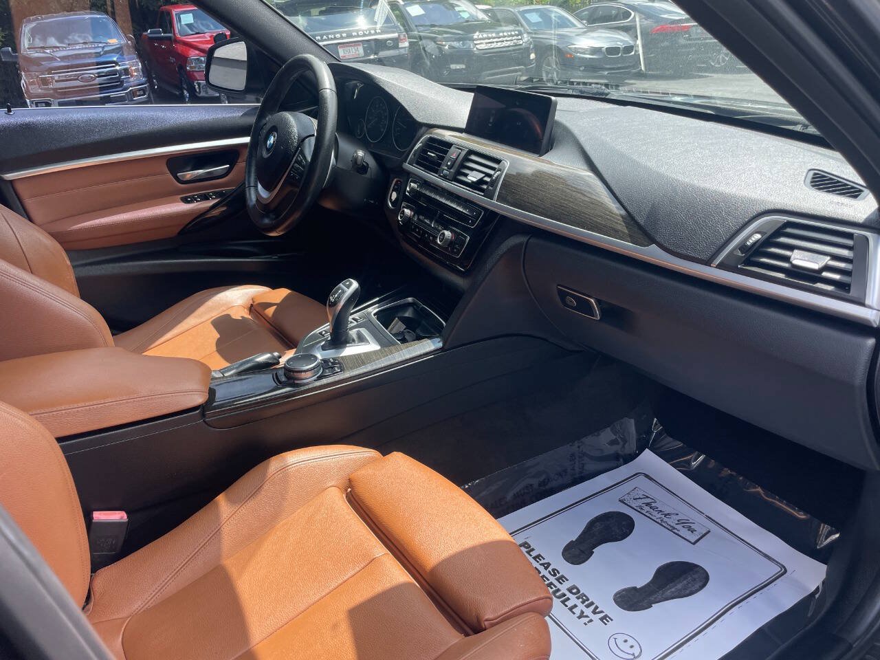 Used 2017 BMW 330i Sedan w/ Driver Assistance Package RWD image 12