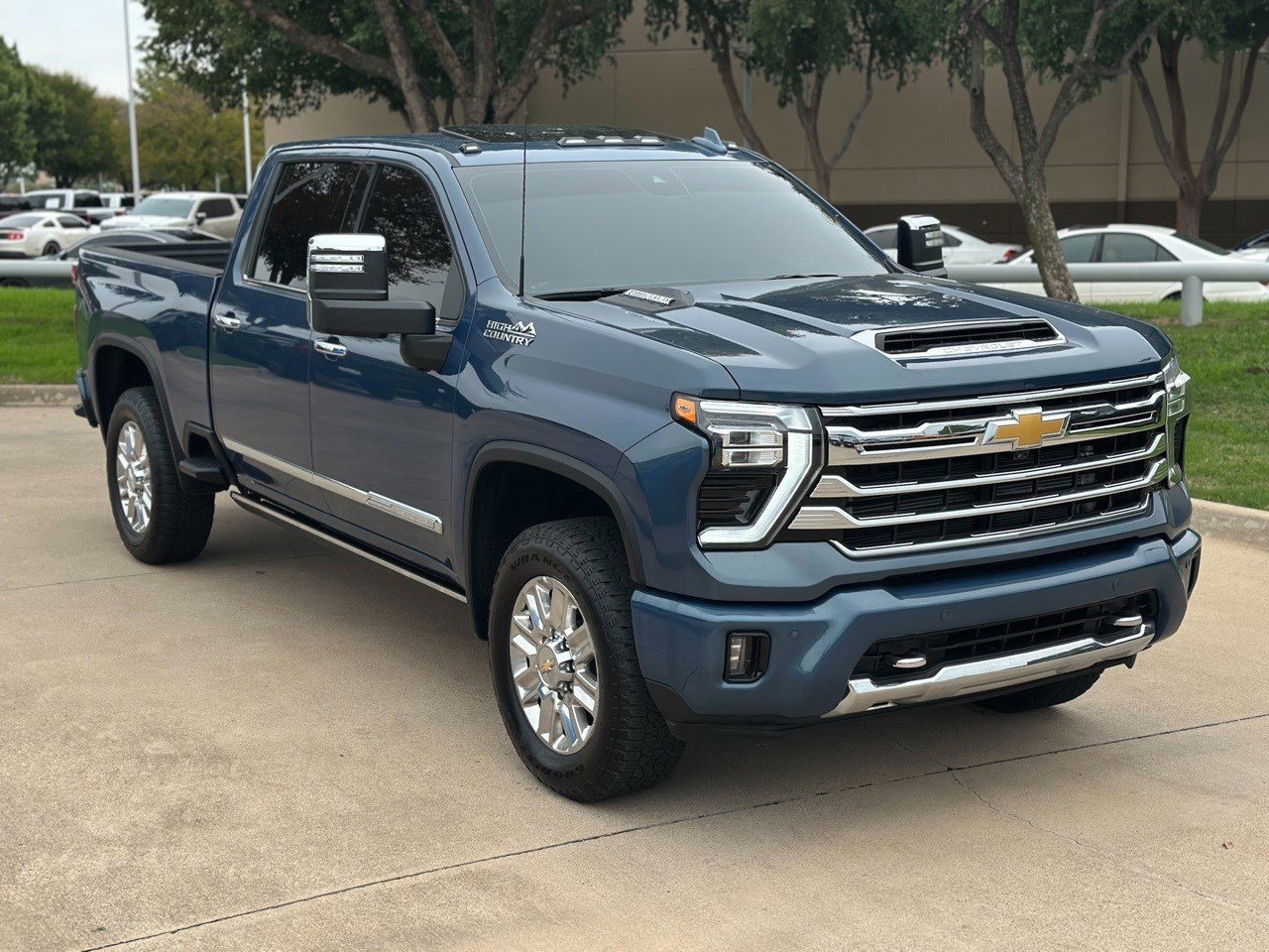 Certified 2025 Chevrolet Silverado 2500 High Country w/ Technology Package image 14