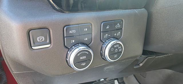 Used 2024 GMC Sierra 2500 SLT w/ SLT Premium Package image 21