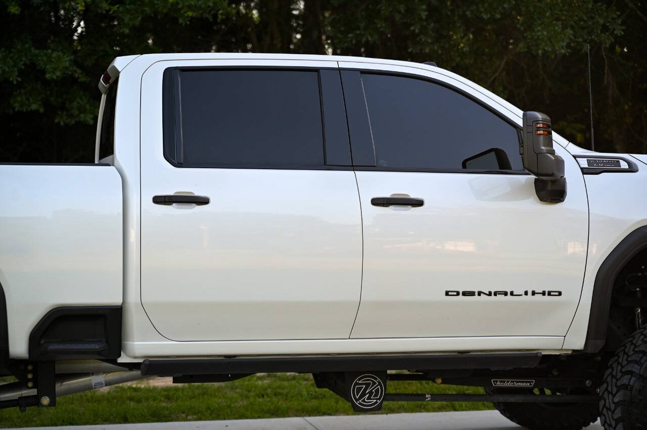 Used 2021 GMC Sierra 3500 Denali w/ Denali Ultimate Package AWD/4WD image 35