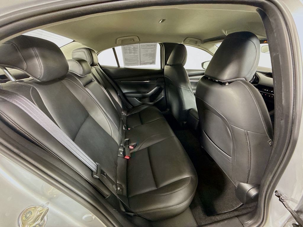Used 2019 MAZDA MAZDA3 w/Preferred Pkg image 27