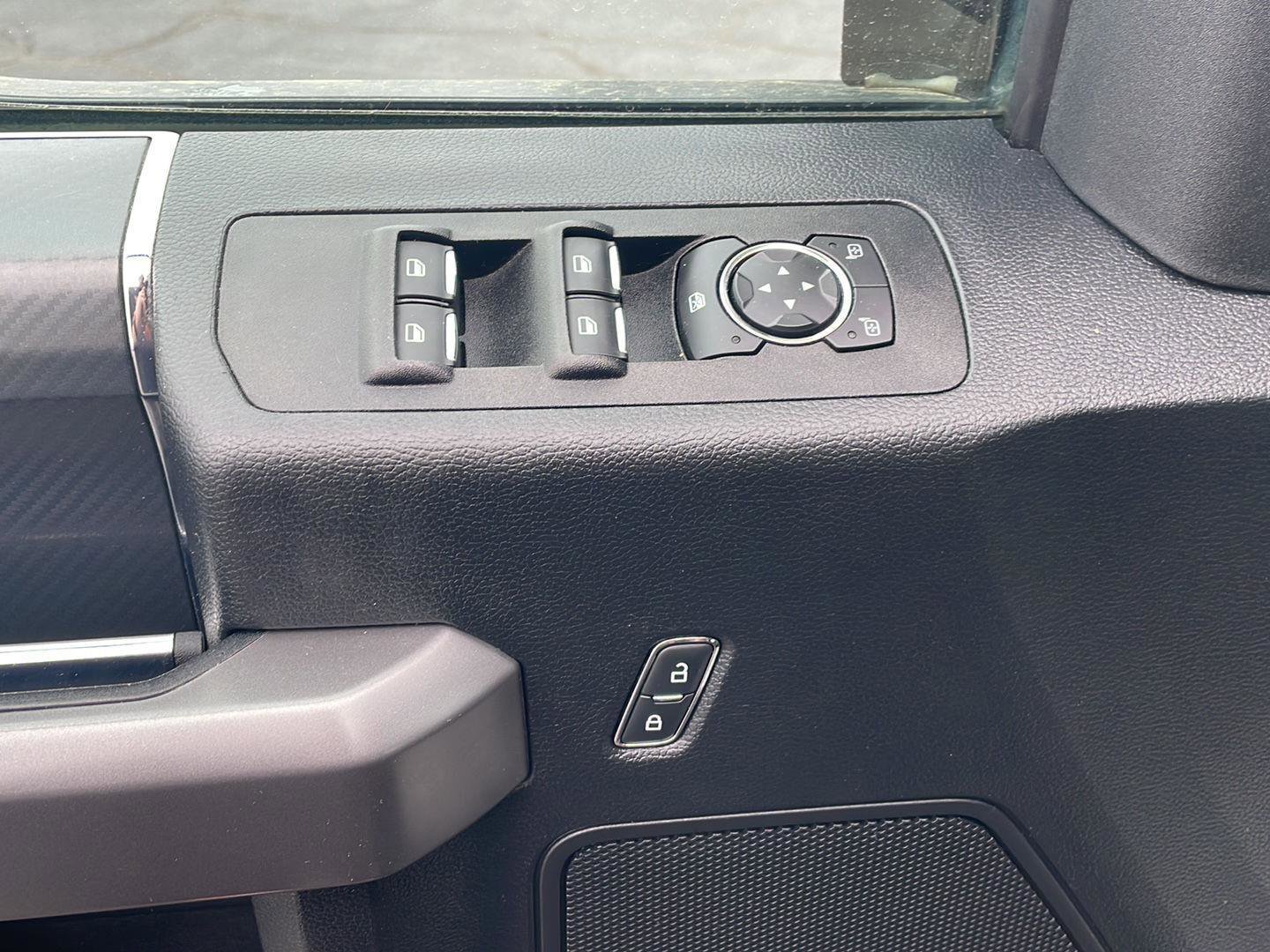 Used 2019 Ford F150 XLT w/ Equipment Group 302A Luxury AWD/4WD image 13