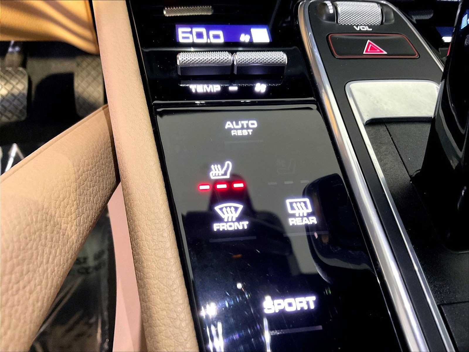 Certified 2021 Porsche Cayenne AWD/4WD image 39