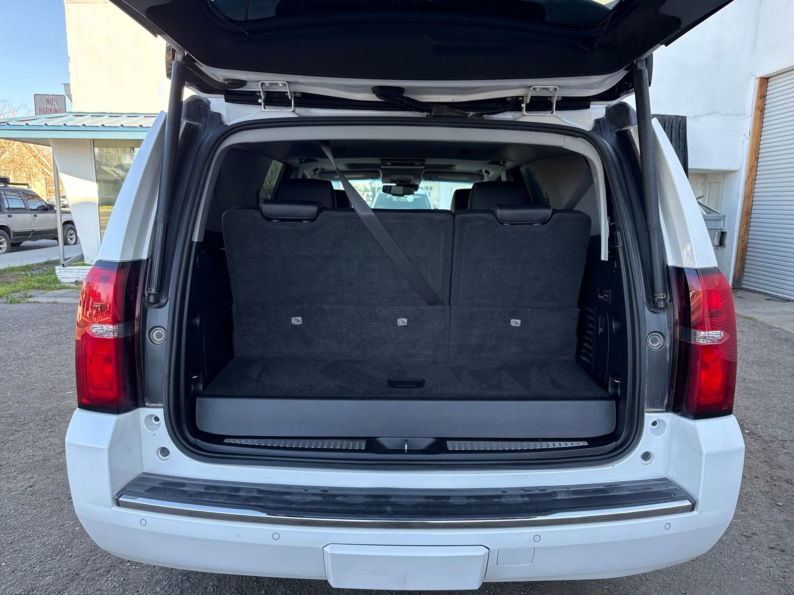 Used 2018 Chevrolet Tahoe Premier image 23