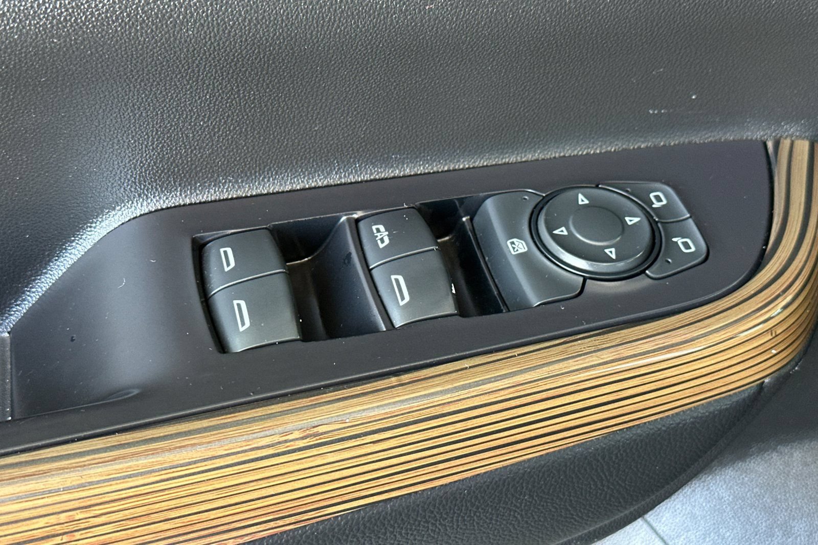 Certified 2020 GMC Acadia SLE FWD image 12