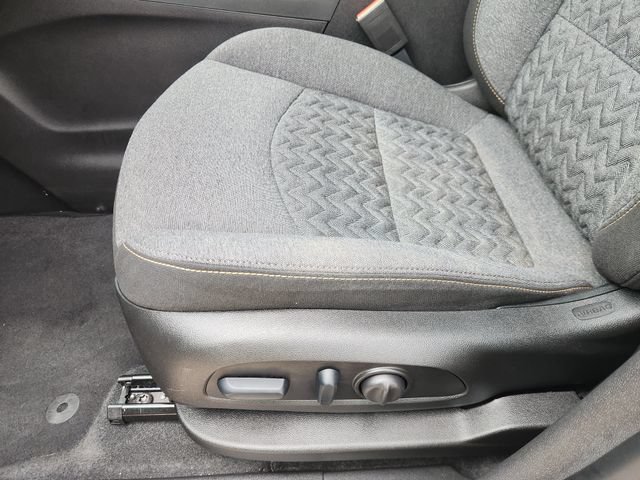 Used 2024 Chevrolet Equinox LT FWD image 27