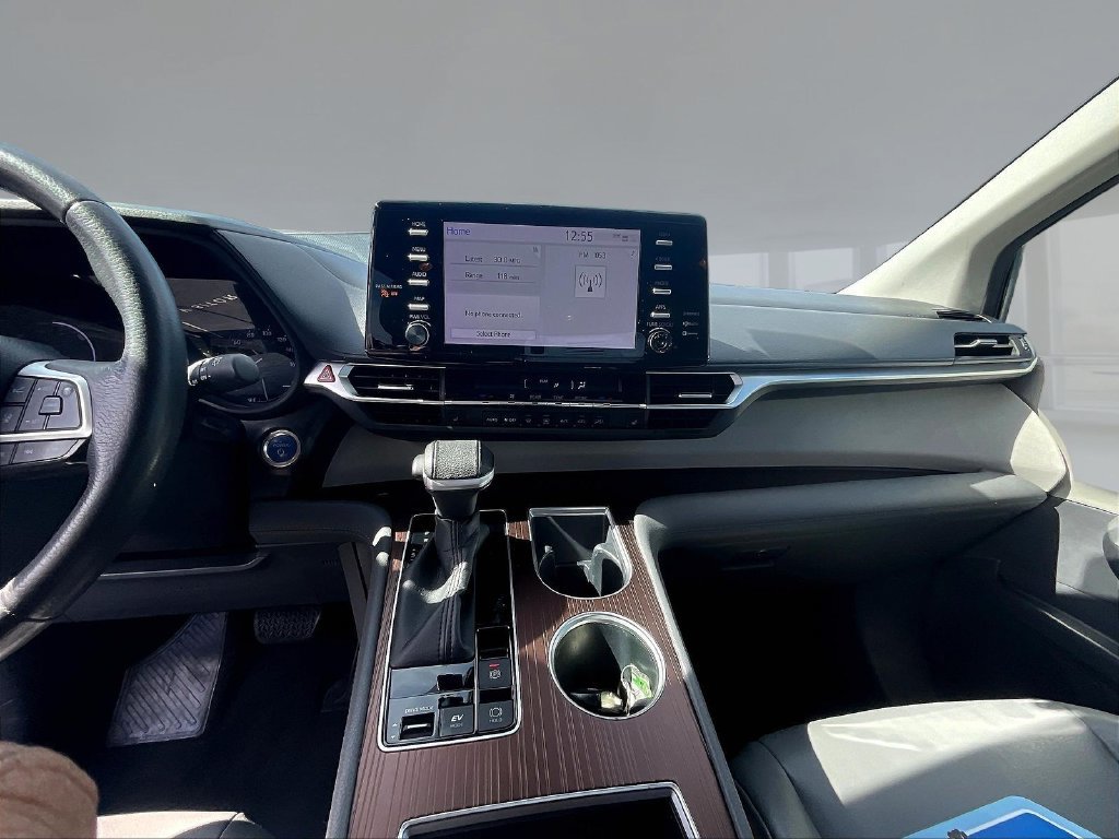Used 2022 Toyota Sienna XLE FWD image 7