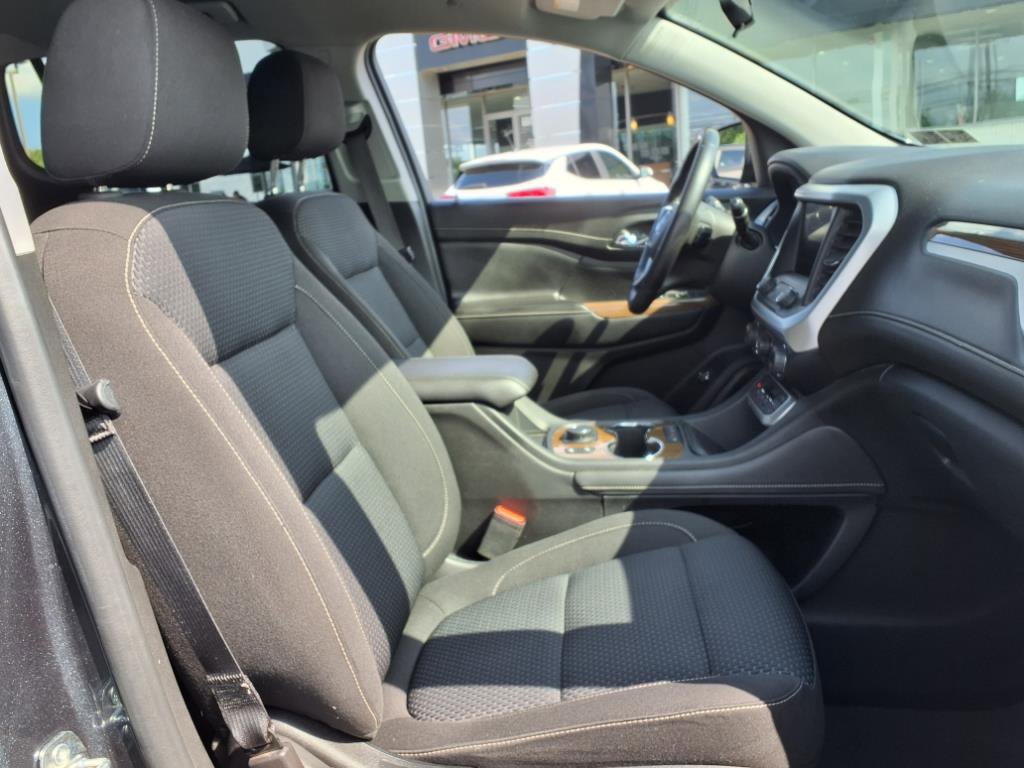 Used 2020 GMC Acadia SLE w/ Driver Convenience Package image 13