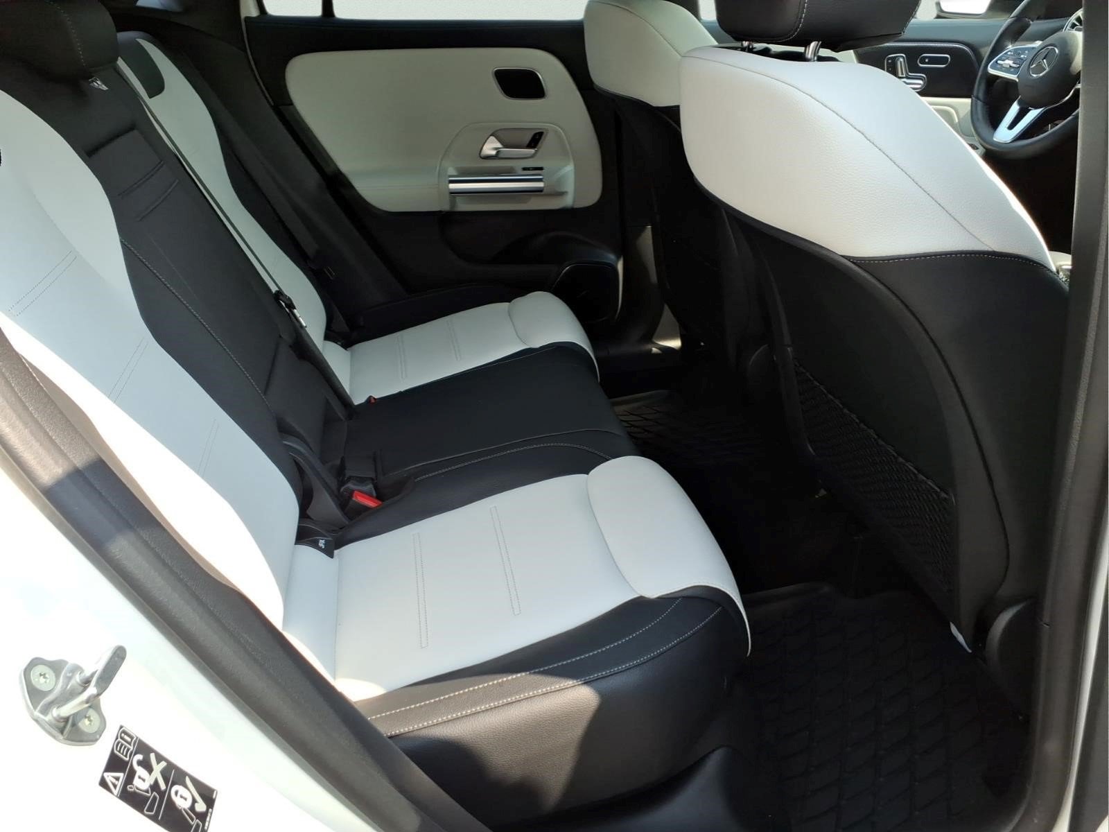 Certified 2023 Mercedes-Benz GLA 250 4MATIC image 27