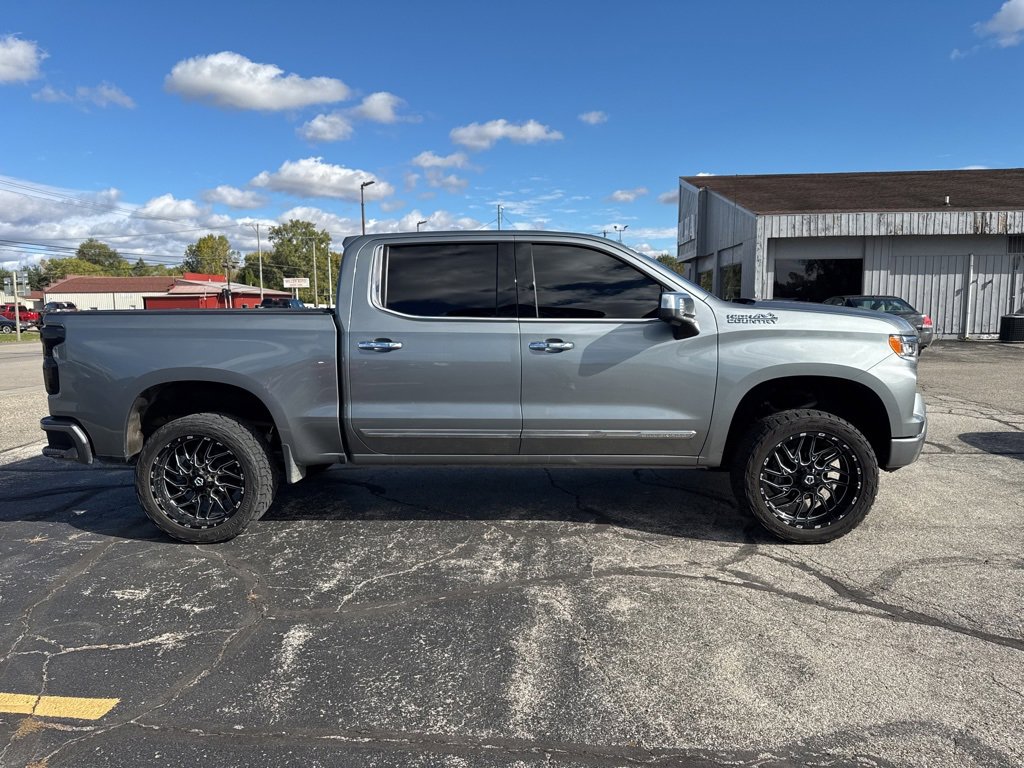 Used 2024 Chevrolet Silverado 1500 High Country w/ Technology Package image 12