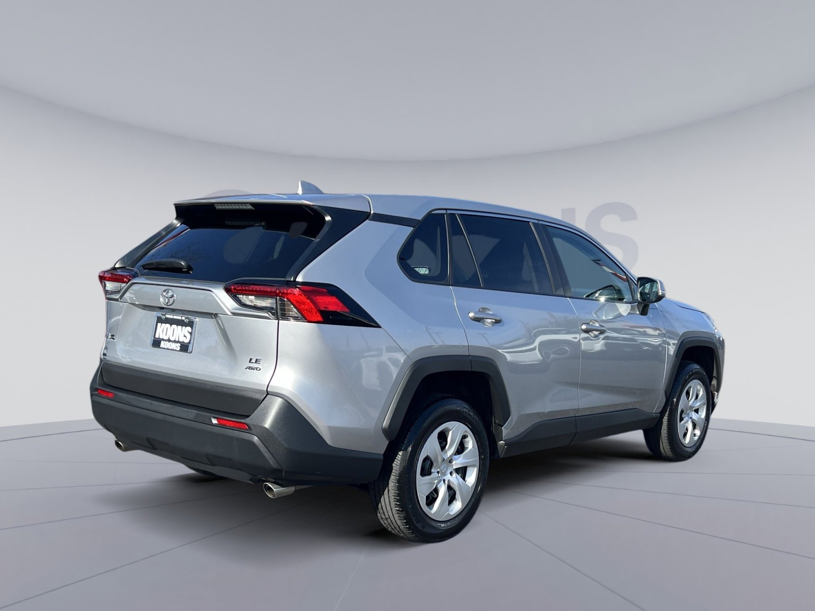 Used 2024 Toyota RAV4 LE image 7