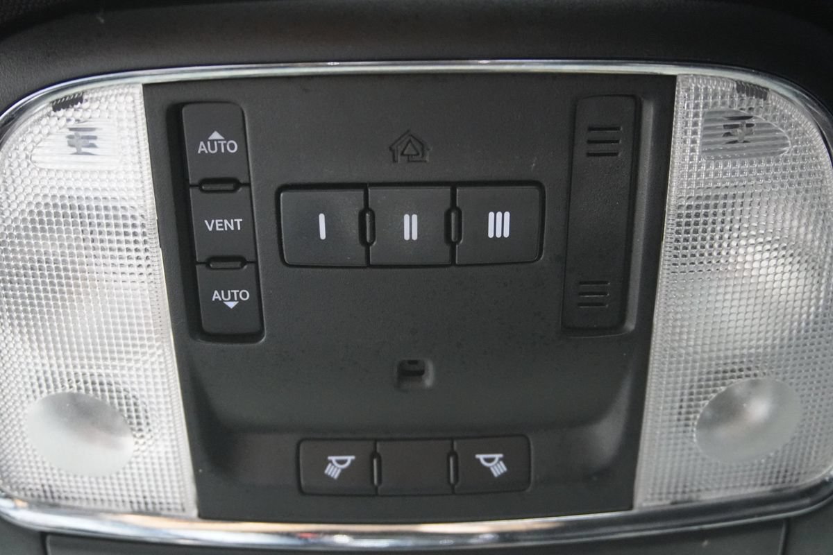 Used 2013 Dodge Charger SXT Plus AWD/4WD image 22