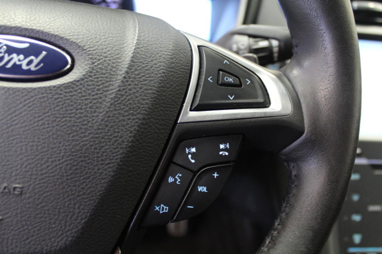 Used 2014 Ford Fusion Titanium FWD image 10