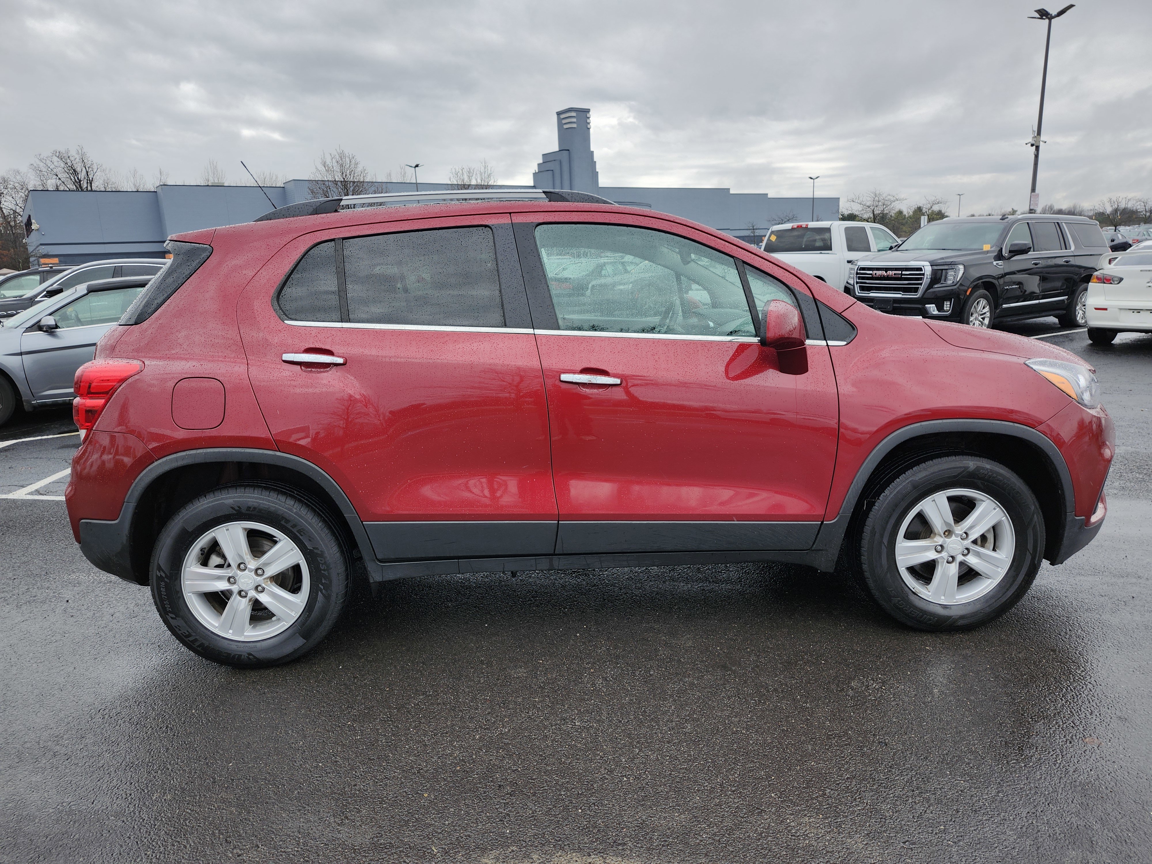 Used 2020 Chevrolet Trax LT w/ Driver Confidence Package image 17