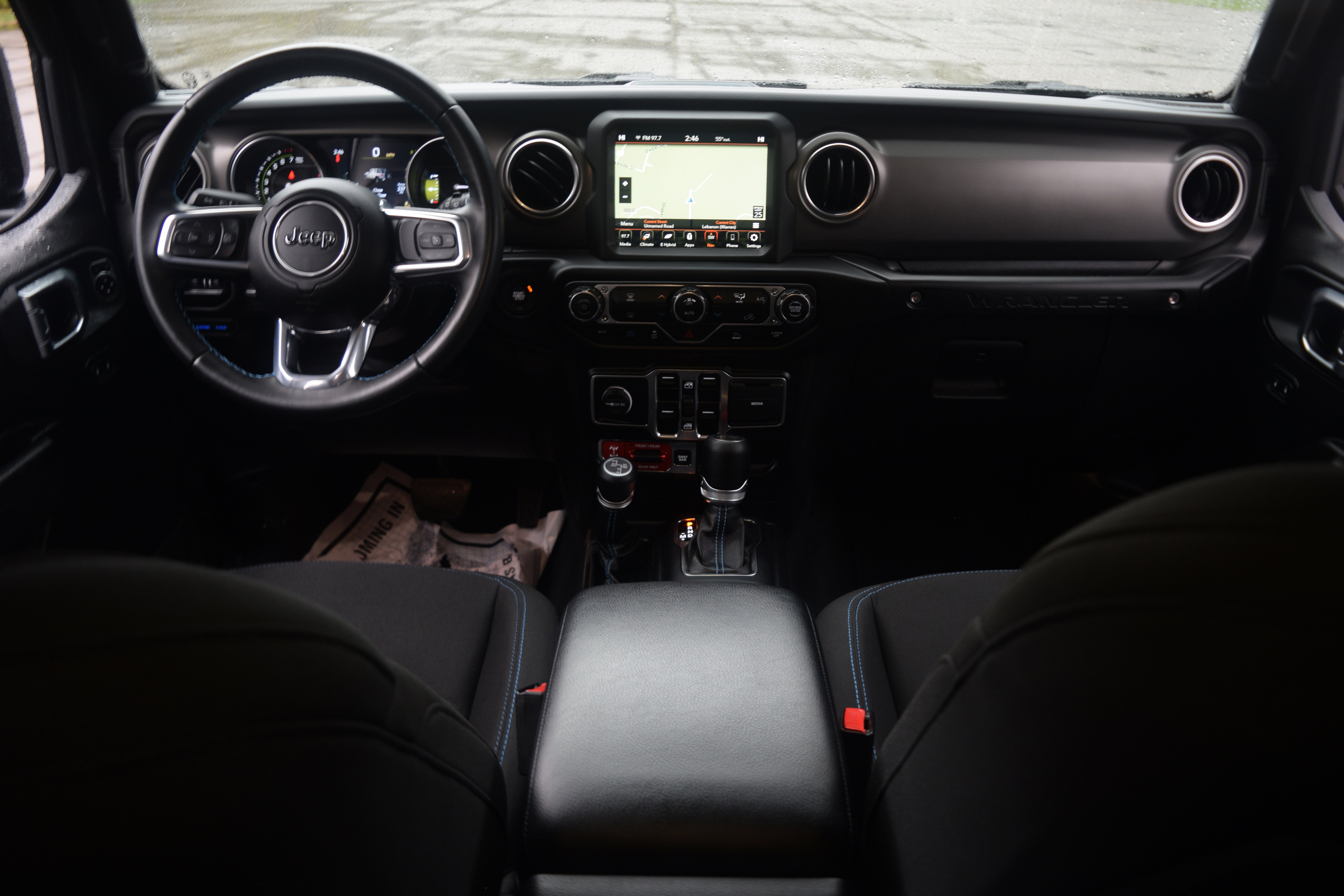 Used 2022 Jeep Wrangler Unlimited Rubicon 4xe w/ Steel Bumper Group image 8