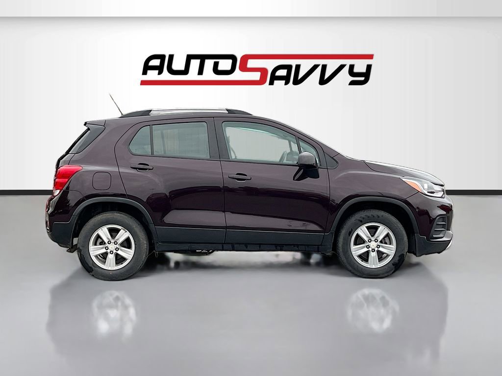 Used 2022 Chevrolet Trax LT w/ Driver Confidence Package image 8