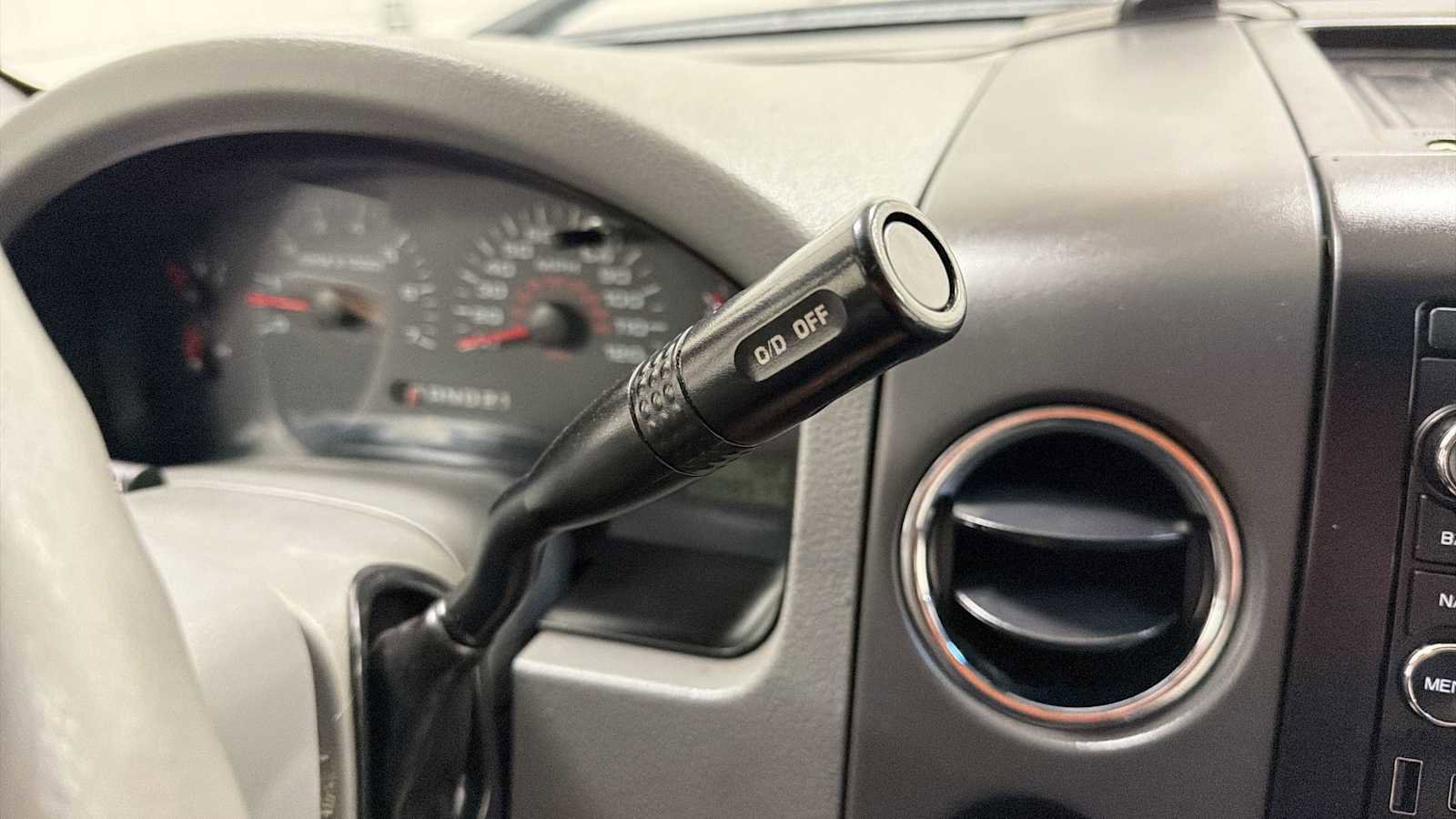 Used 2007 Ford F150 XLT image 21