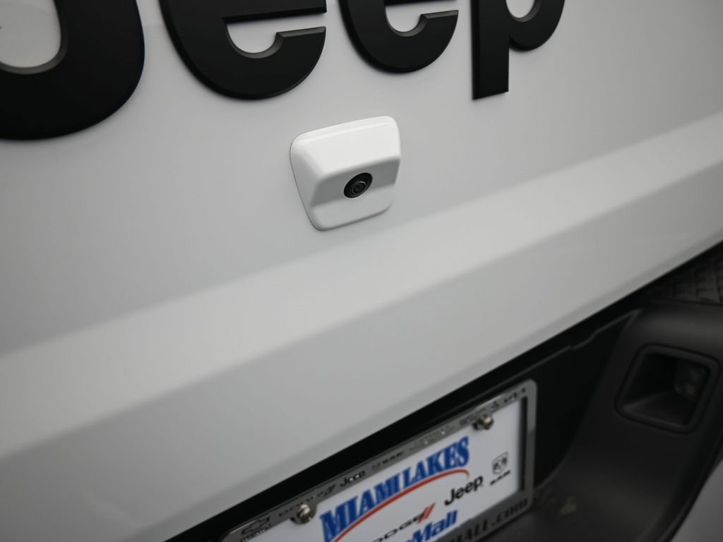 Used 2025 Jeep Gladiator Sport image 33