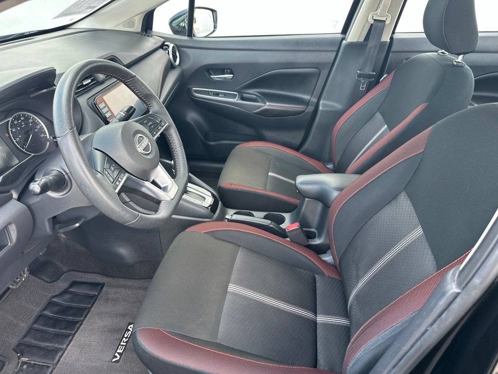 Used 2024 Nissan Versa SR FWD image 10