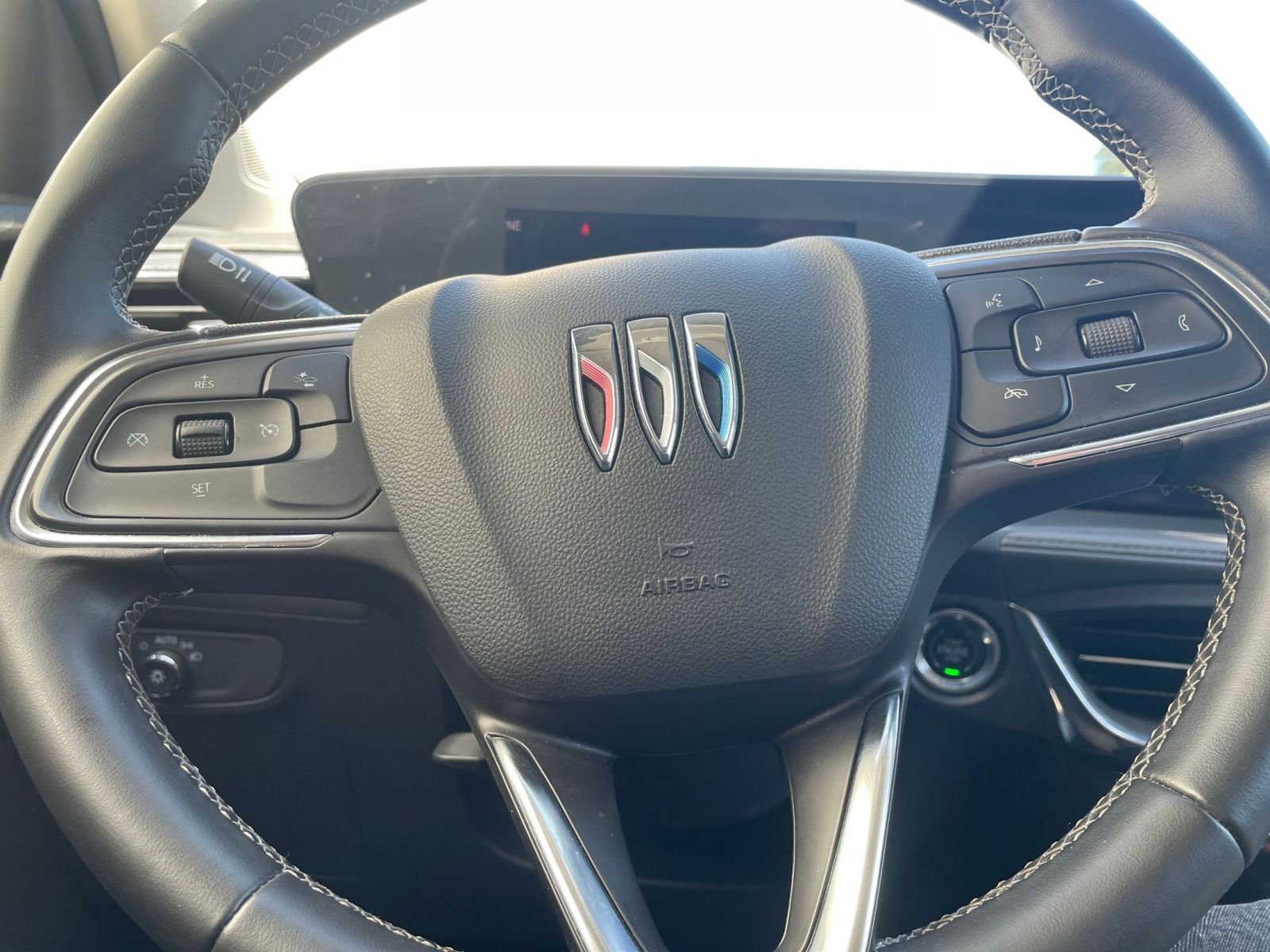 Used 2025 Buick Encore GX Preferred image 28